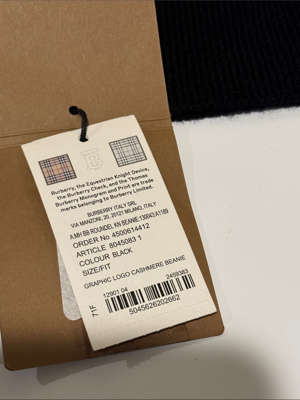 NWT Burberry solid beanie black hat . - Picture 4 of 5